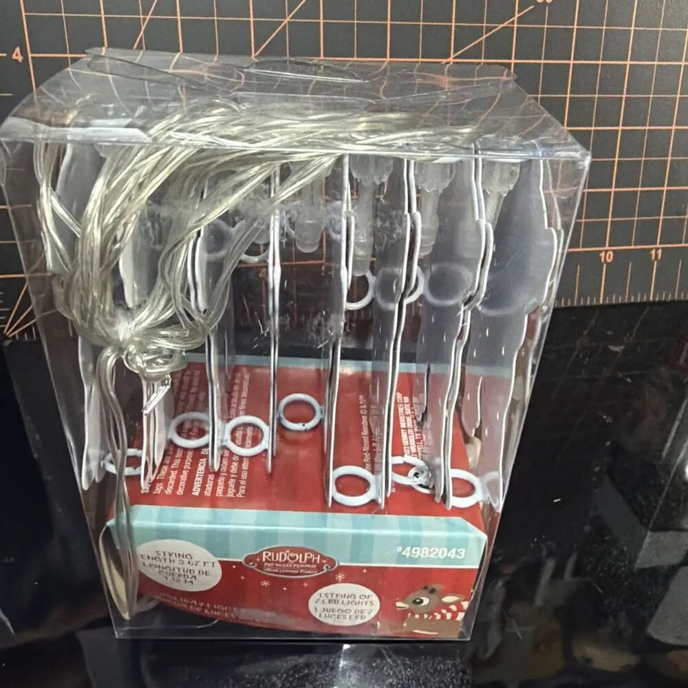 Rudolph Red-Nosed Reindeer 7 LED Battery Christmas String Lights 44